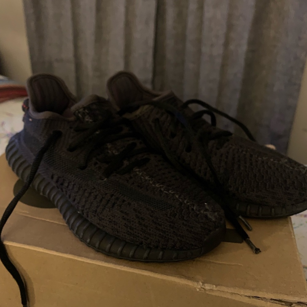 Kids Yeezy Boost 350 V2